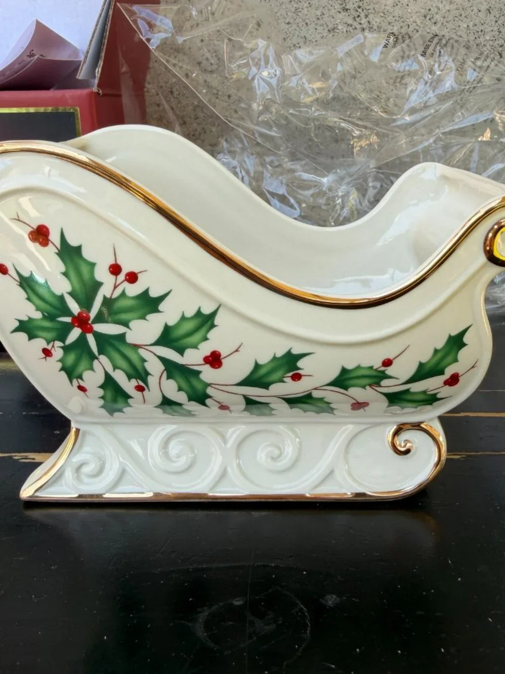 NIB VINTAGE LENOX HOLIDAY ARCHIVE SLEIGH DISH W/ HOLLY BERRIES 5.7